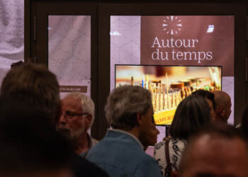 Autour du temps : un voyage au cœur de la magie horlogère