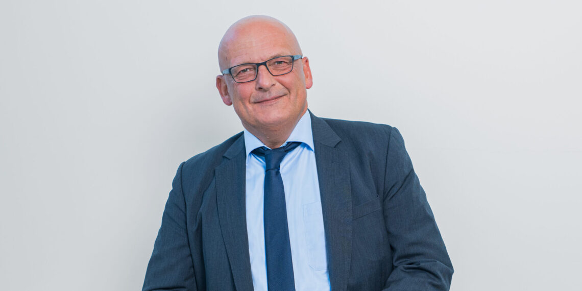 L’IA peut-elle vraiment inventer des médicaments? – Entretien avec Tilman Dumrese